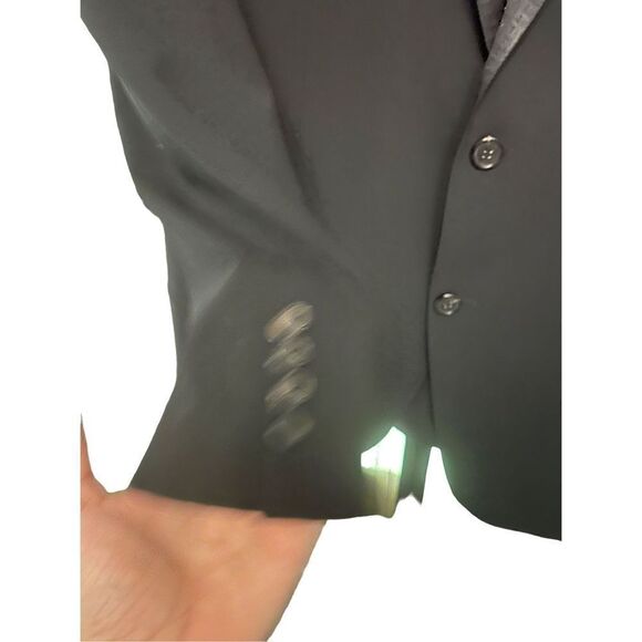 Hugo Boss Tuxedo Blazer- Satin Trim - 44L - Picture 3 of 6